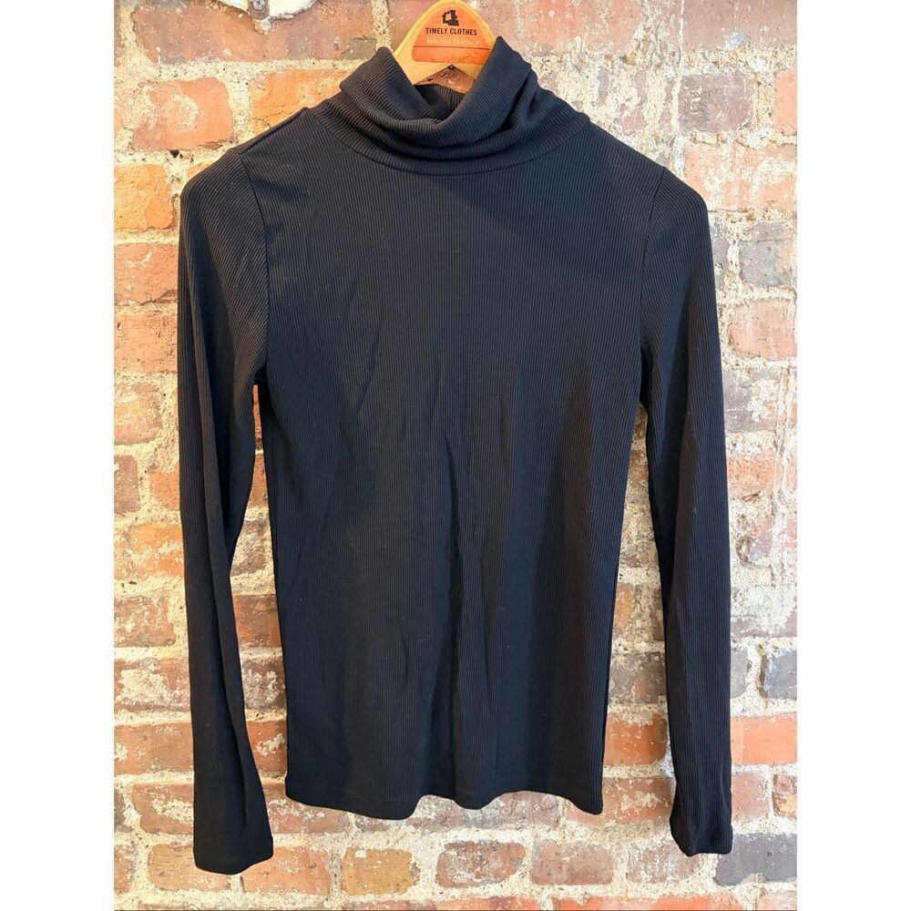 LOFT • Black Long Sleeve Turtle Neck • Ladies XS